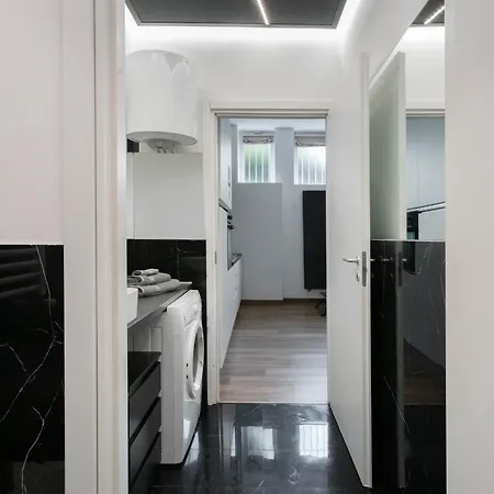 Apartment Elegant Sweet - Milan, 15 Minute Duomo *