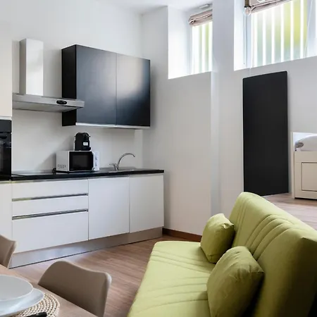 Elegant Sweet - Milan, 15 Minute Duomo Apartment