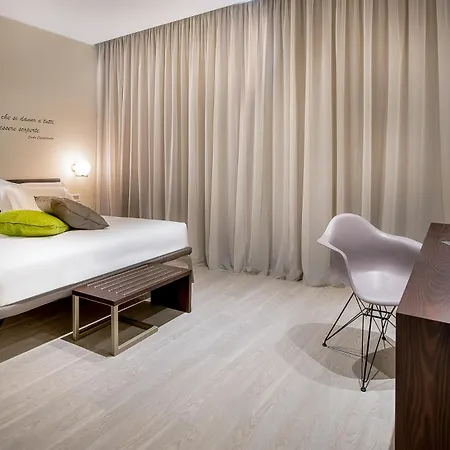 Hotel Canada Milan