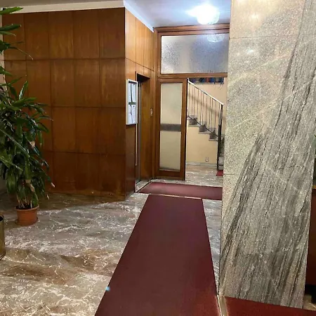 Fidias House Apartman