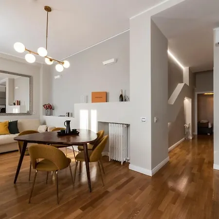 Heart Duomo District Apartman