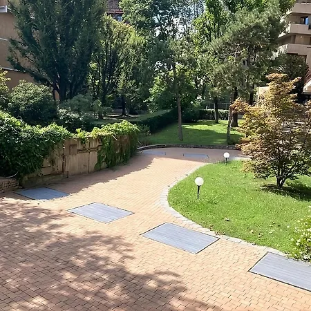 I Della 2 Apartment Milan