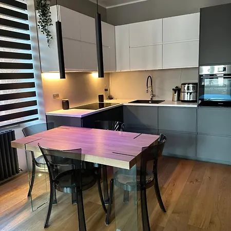 Lr Deluxe - Fondazione Prada - Metro M3