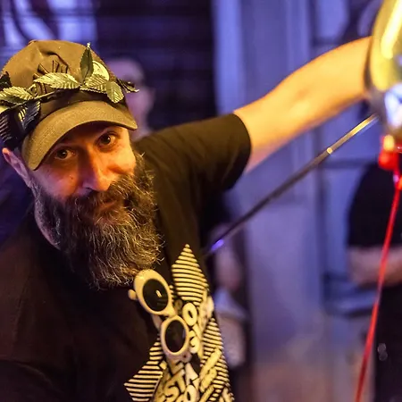 Madama & Bistrot Hostel