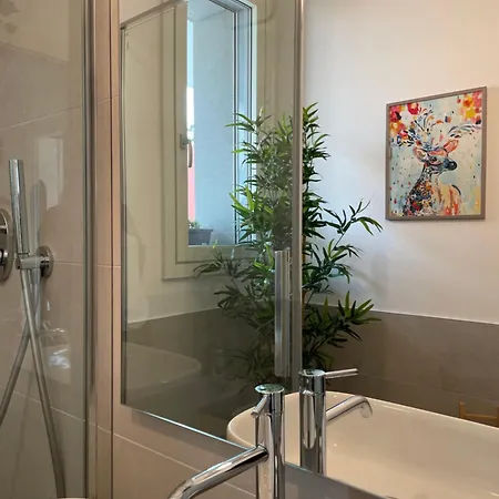 Mowgli House - Luxury Quarto em Acomodações Particulares