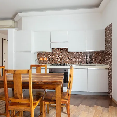 Appartement Easytopstay - Porta Romana Comfy *