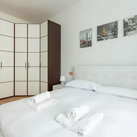 Appartement Easytopstay - Porta Romana Comfy *
