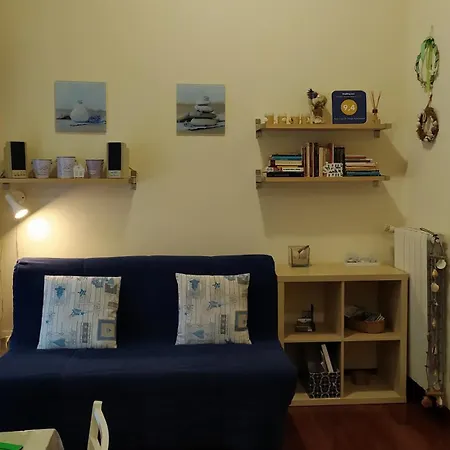 Zara Cosy & Cheap Apt - Easy Parking * Mediolan