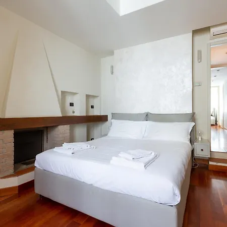 Apartment Cosy Two Bedroom Close To Navigli Milan