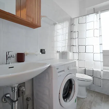 Xenia - Stylish Navigli Daire *