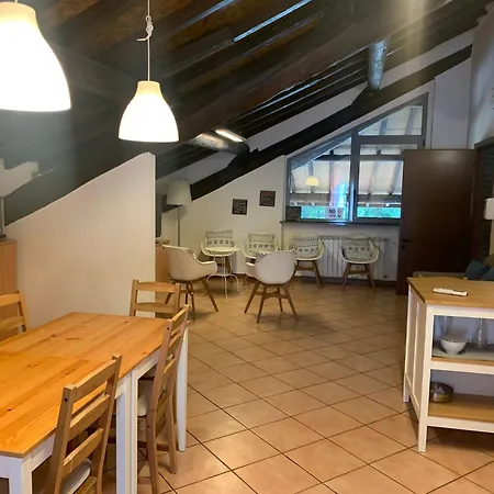 بيت شباب Cascina Bellaria *