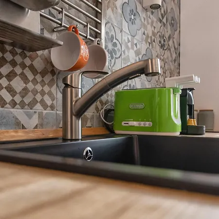 Luxury Cozy By Station - Cafe شقة ميلان