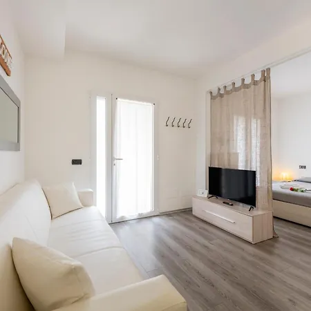 Bnbutler - Archimede 53 - Bright Appartement Milaan