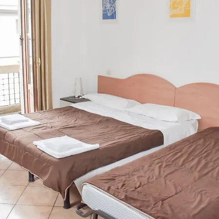 Hotel Alba *