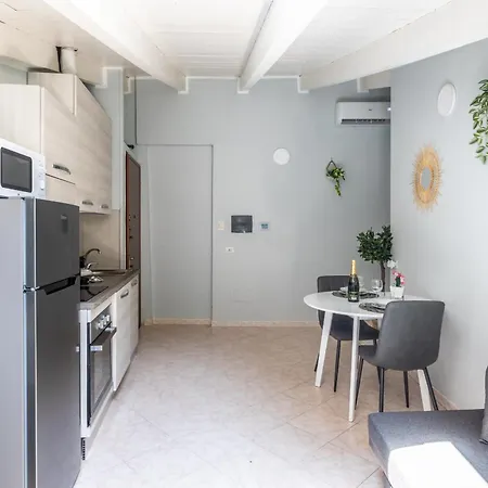 Free Parking Tiny House Wifi Netflix 15 Minuti Dal Duomo Апартаменты Милан