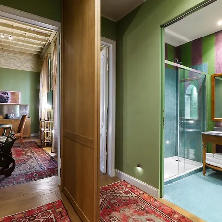 Prestige Boutique - Montenapoleone Lejlighed 4*