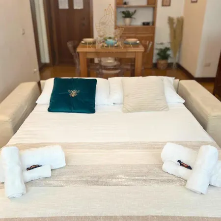 Regina In Crocetta - Sky Tv, Wifi E Breakfast Box Milaan
