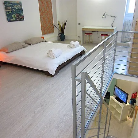 Apartment Temporary House - Navigli