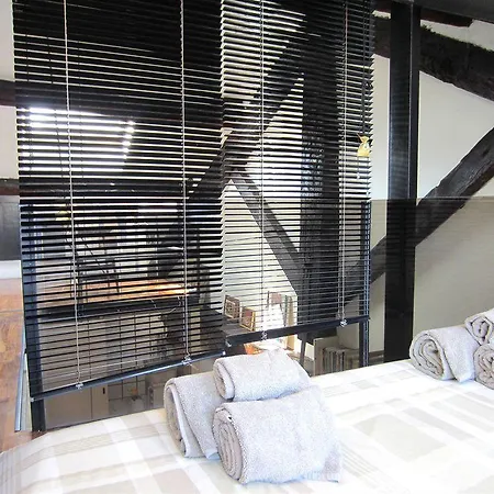 Temporary House - Navigli *