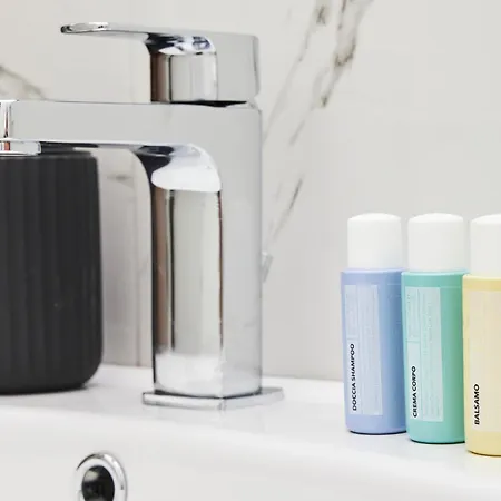 Urban Flats Modern Few Minuts From Duomo