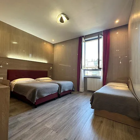 Midway Hotel Milán