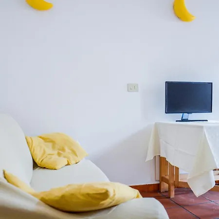 Design District - Accogliente Apartment