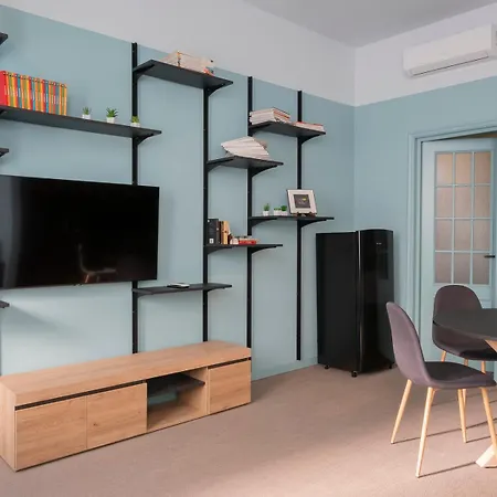Tiffany Cozy Flat Milano
