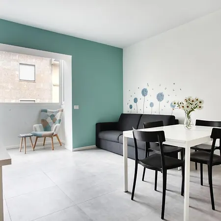 Sleek Abode In Maciachini * Milan