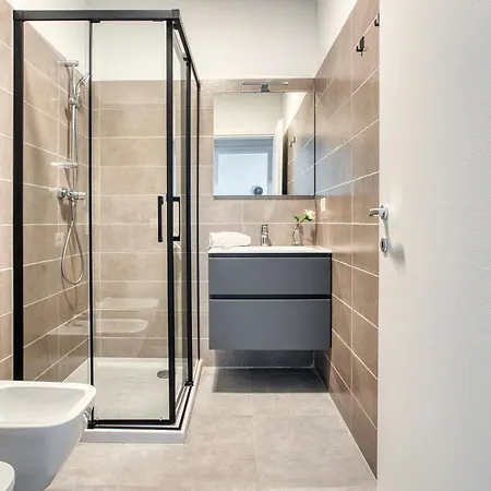 Sleek Abode In Maciachini *
