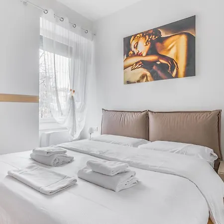 Vetra-parco Delle Basiliche 2 Pax- Wifi- Banfi Daire *