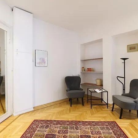 Contempora - Trilocale Podgora 10 Apartmán *