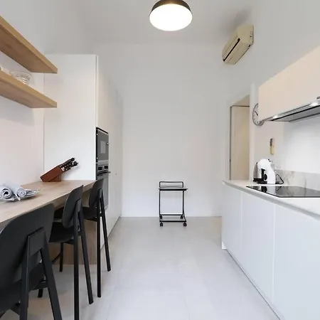 Contempora - Trilocale Podgora 10 Apartmán *