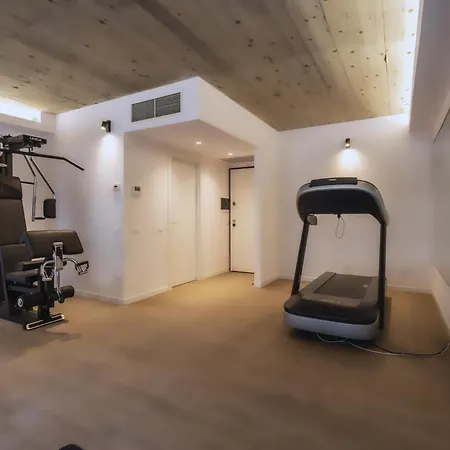 Free Parking - Duomo Centro Modern - Private Gym - Metro Apartment