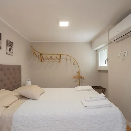 Zona Citylife Comodo Per Raggiungere Il Centro アパート ミラノ