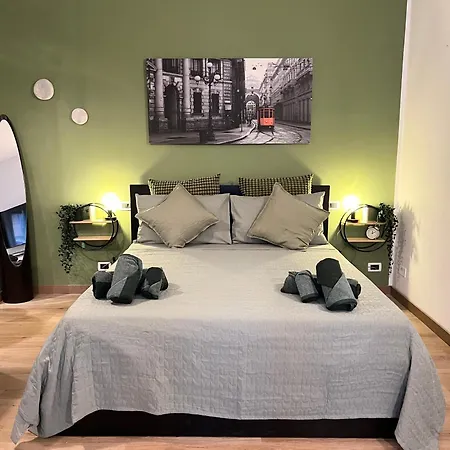 La Bella Charme 3 Km Away From Duomo/ Netflix & Wi-fi Included شقة *