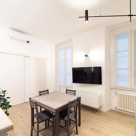 Hbhall Porta Romana Apartment Milan