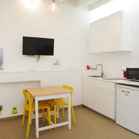 Travel Inside Srl - Custodi Милан