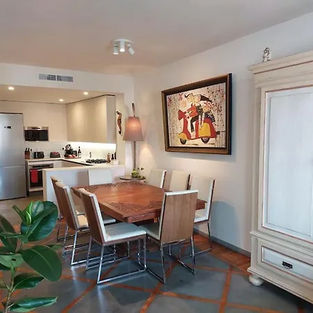 The Painter House On The River Apartment *