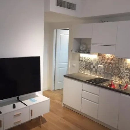 The Small White House In Apartment Milan
