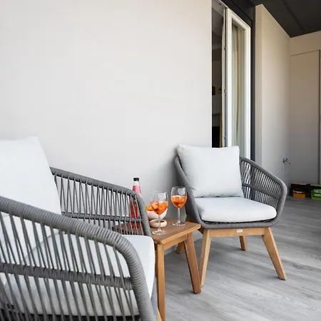Apartment Free Private Parking - Metro Line 5 Min Cozy