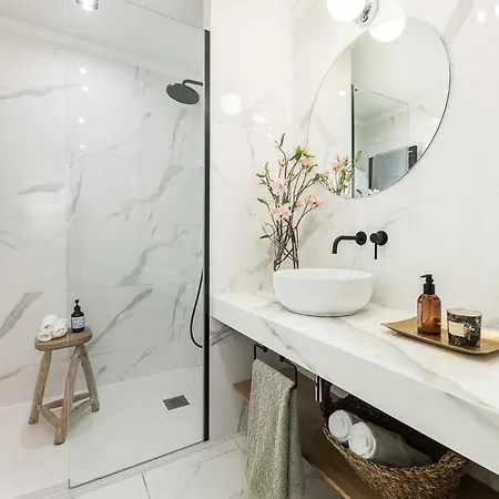 Apartment Modernist Mia's, Great Location Milan