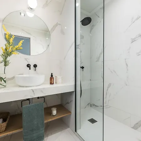 Apartment Modernist Mia's, Great Location Milan