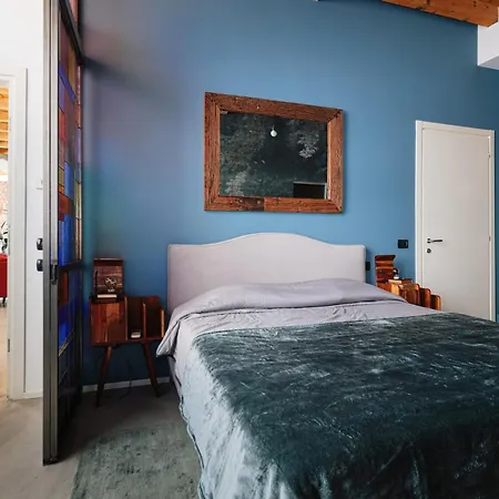 Luxury Loft Navigli شقة *