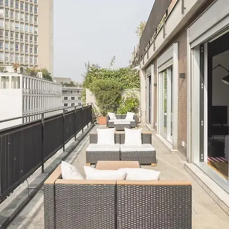 6 Guestss Modern With View In Appartement Milaan