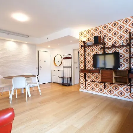 Contempora - Trilocale C. Di Rienzo 37 Milano
