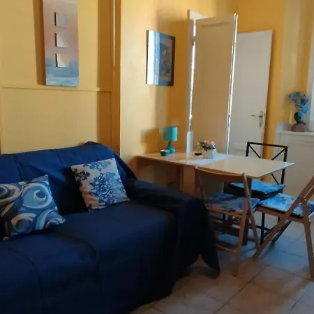 Mirella's Sweet -navigli