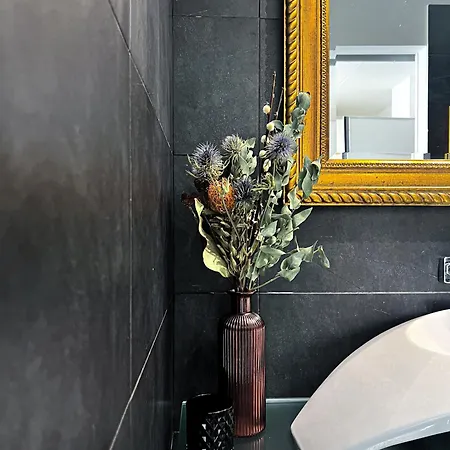 The Boutique - Iconic In Galleria Duomo With Private Parking * Milan