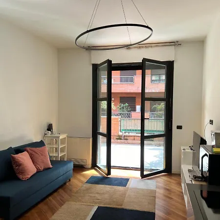 Apartman La Casa Di Charlie - Stazione Milánó