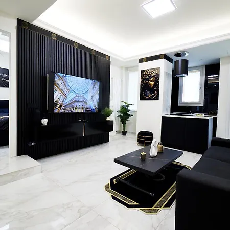 Apartment Italian Fashion - Luxurious Marble City Center Milan