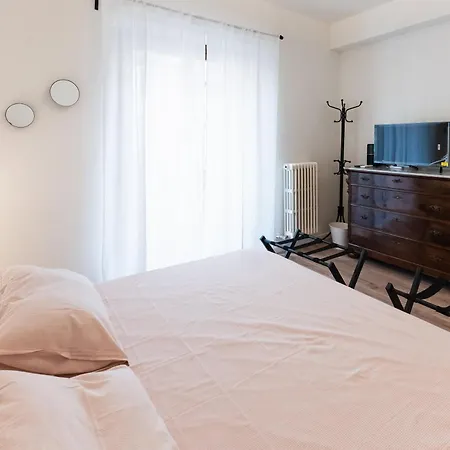 Light Blue Nolo Milan, 15 Minutes From Duomo By Metro Apartment